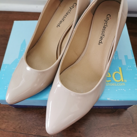 Heels size 7 - Picture 5 of 5